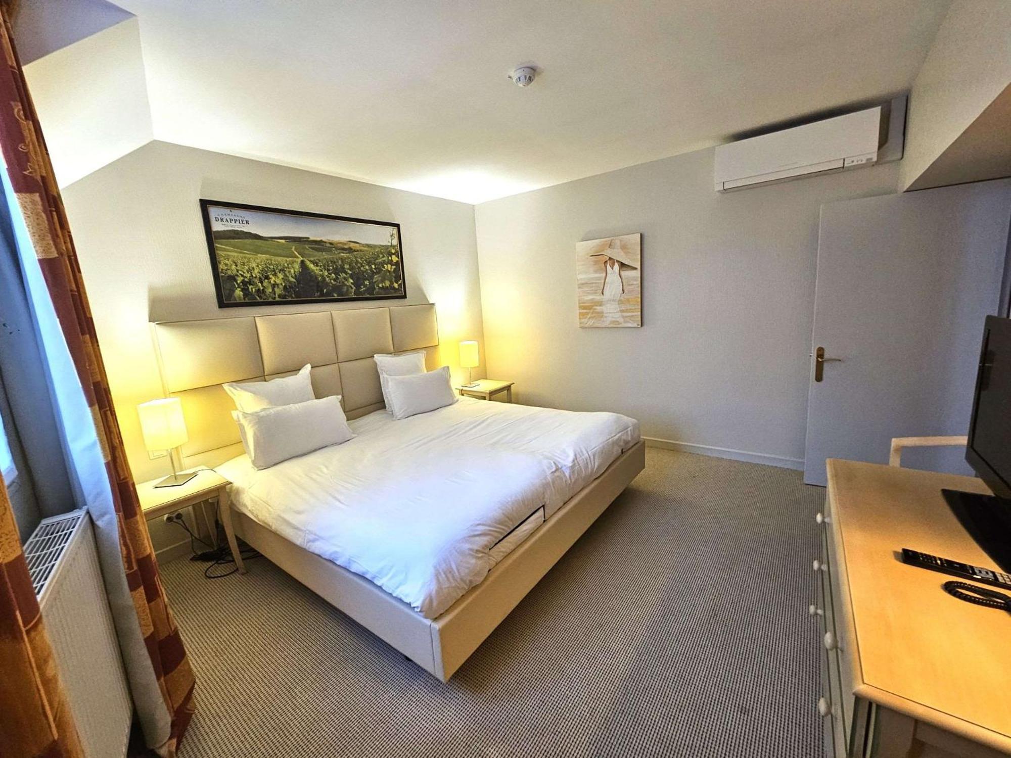 Auberge Du Lac, Sure Hotel Collection By Best Western Mesnil-Saint-Père Kültér fotó