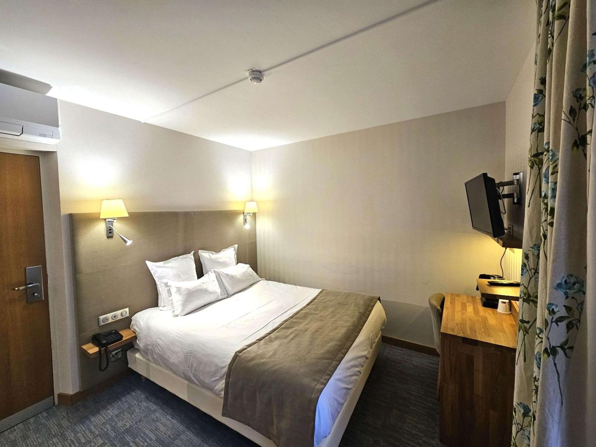 Auberge Du Lac, Sure Hotel Collection By Best Western Mesnil-Saint-Père Kültér fotó